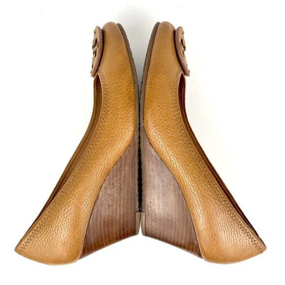 Tory Burch Sally Tumbled Leather Wedge Pump Royal Tan Brown Size 7.5 - Picture 6 of 13